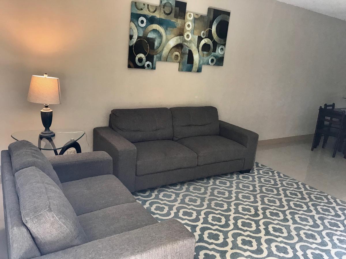1 Bedroom / 1 Bath . Private Apt. Free Wifi, Interent & Parking Sinajana Exteriér fotografie